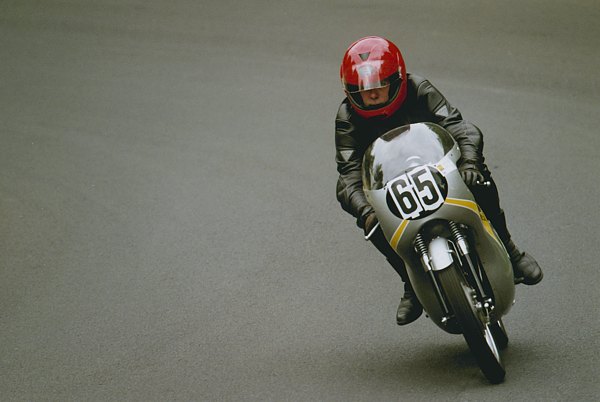 Honda_65.jpg