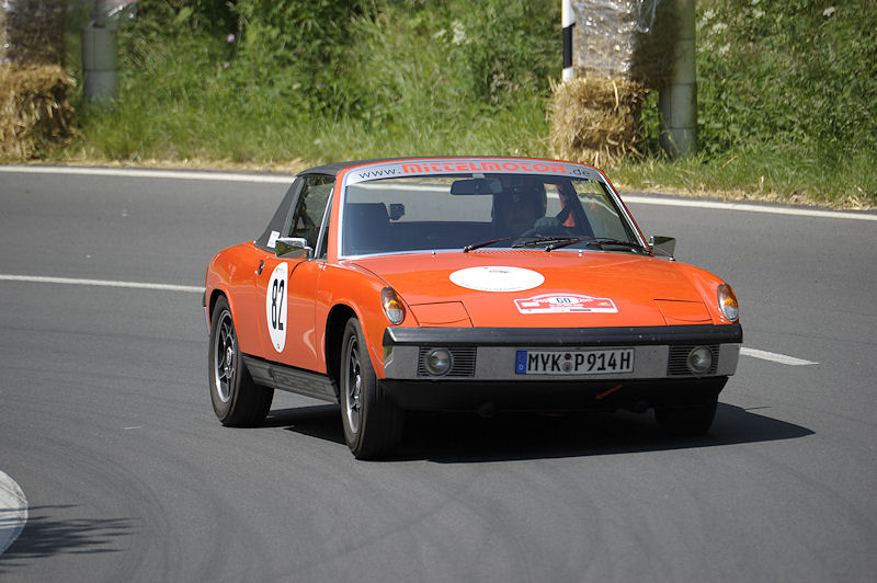 Porsche_82a.jpg