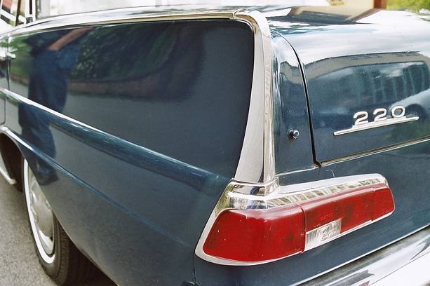 Mercedes 220