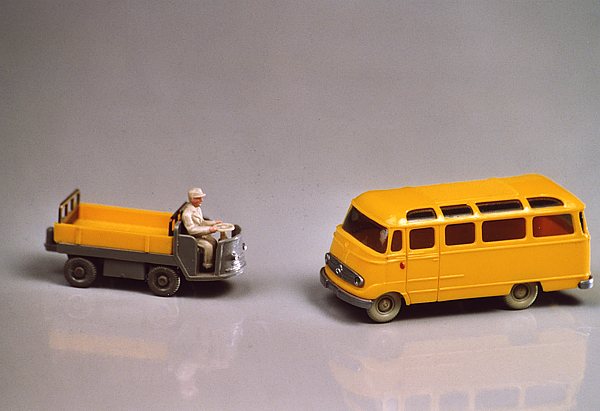 Elektrokarren_MercBus.jpg